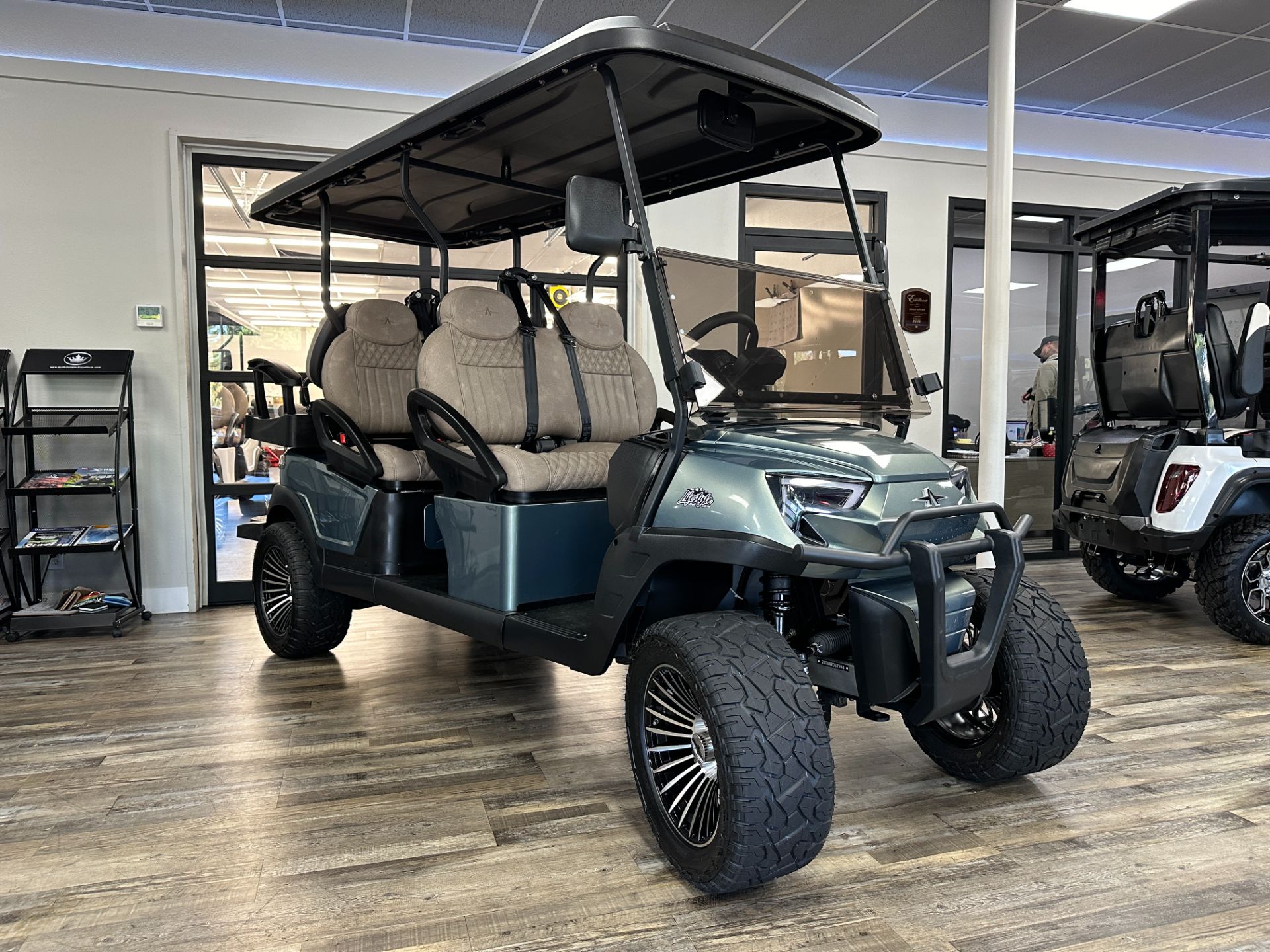 2024 ATLAS 6 PASSENGER LIFTED for Sale