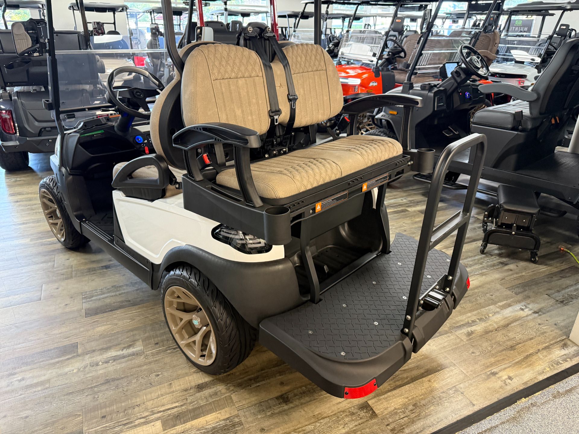 2025 ATLAS 4 PASSENGER for Sale